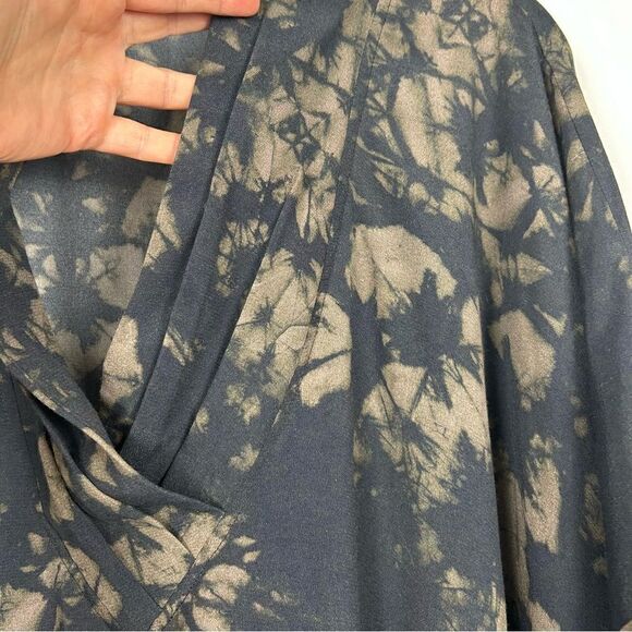 ETAL made in Melbourne ADRIENNE ROLL-NECK TOP BE - Picture 7 of 7